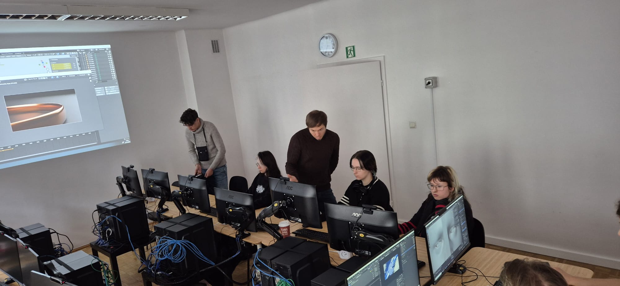 Zajęcia grafiki 3d i Unrealu w pracowni komputerowej