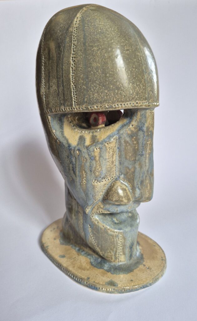 Rzeźba wykonana na zajęciach ceramiki w sowa-edu