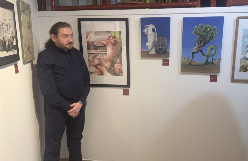 Wernisaż w Alikante w Hiszpanii grupy artystów z sowaEdu