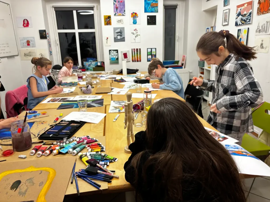 Pracownia rysunku i malarstwa dla dzieci w sowa-edu