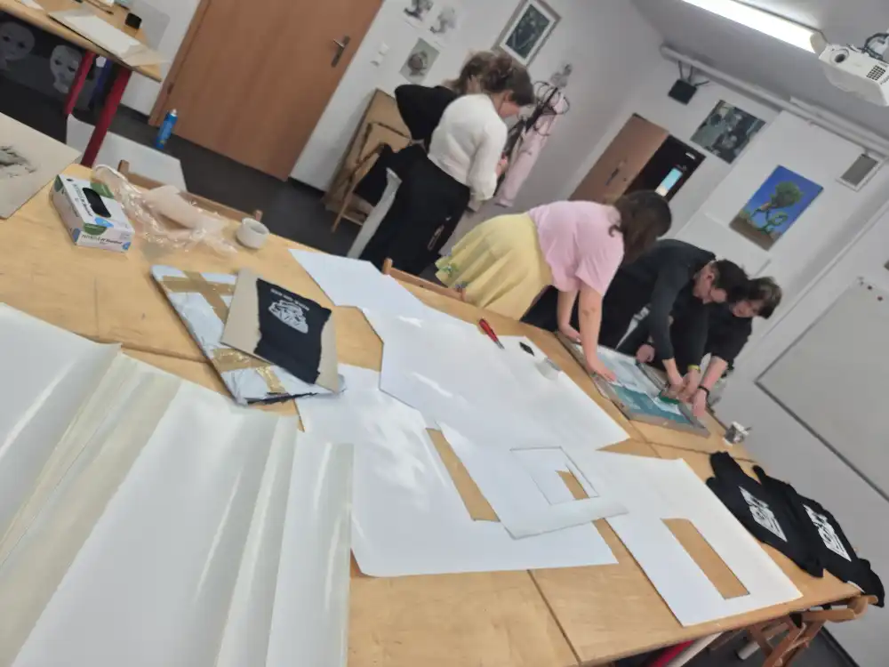 Grafika warsztatowa - artystyczna w szkole sowa-edu